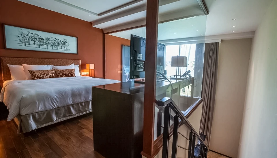 هتل پوکت پانوا بیچ فرانت ریزورت